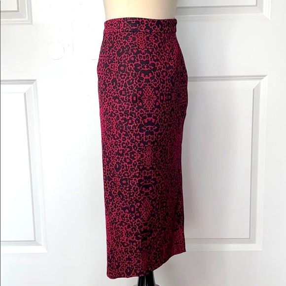 Halogen red leopard pencil skirt - Picture 2 of 13